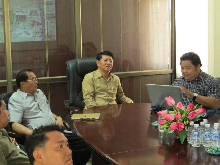 Visit of Deputy Prime Minister of Lao PDR H. E. Major General Douangchay Phichith on 12 May 2011..(2nd from right)
