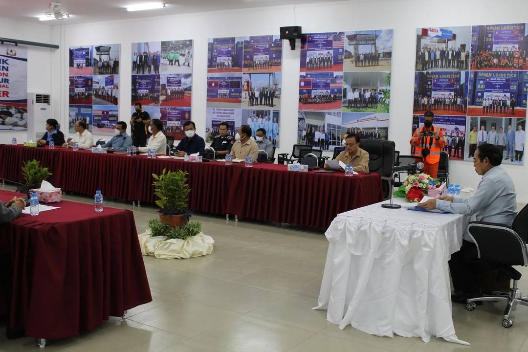 ໃນວັນທີ 9 ພະຈິກ 2022, ພະນະທ່ານ ດຣ. ບຸນທອງ ຈິດມະນີ ຜູ້ປະຈຳການ ຄະນະ ເລຂາທິການສູນກາງພັກ, ຮອງປະທານປະເທດ ແຫ່ງ ສປປ ລາວ ພ້ອມດ້… — 4