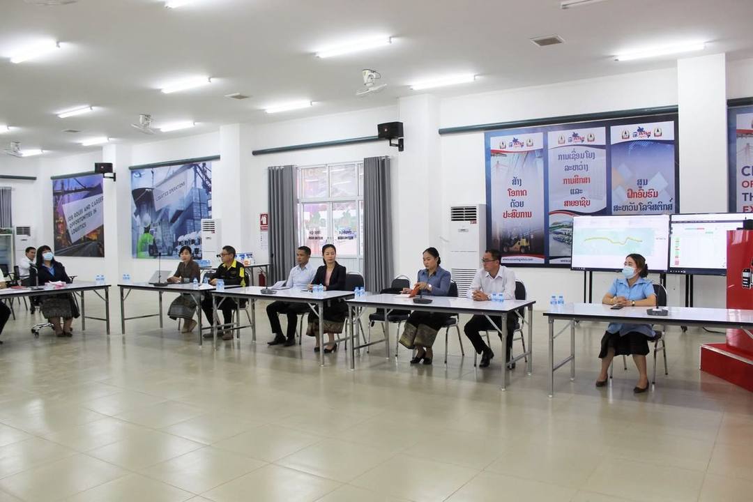 ໃນວັນທີ 12 ກໍລະກົດ 2022, ຄະນະຊີ້ນຳ ແລະ ວິຊາການ ເພື່ອພັດທະນາລະບົບການຂົນສົ່ງຢູ່ເຂດ 3 ດ່ານສາກົນ (ດ່ານສາກົນນ້ຳເຫືອງ, ດ່ານສາ… — 3