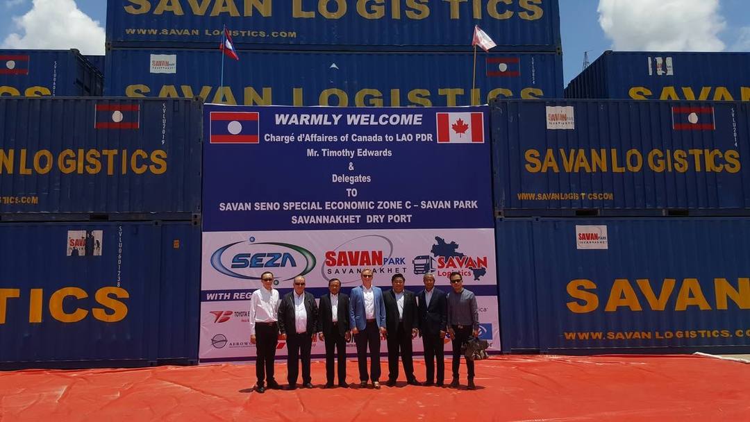 The visit to Savan Park and Savannakhet Dry Port by Mr. Timothy Edwards the Canadian Chargé d’Affaires to Lao PDR. — 3