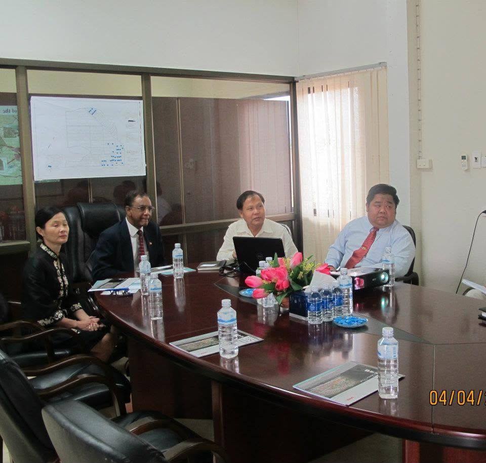 Visit by Singapore Ambassador to Laos (H.E. Mr. Dileep Nair on 4th April 2012) — 2